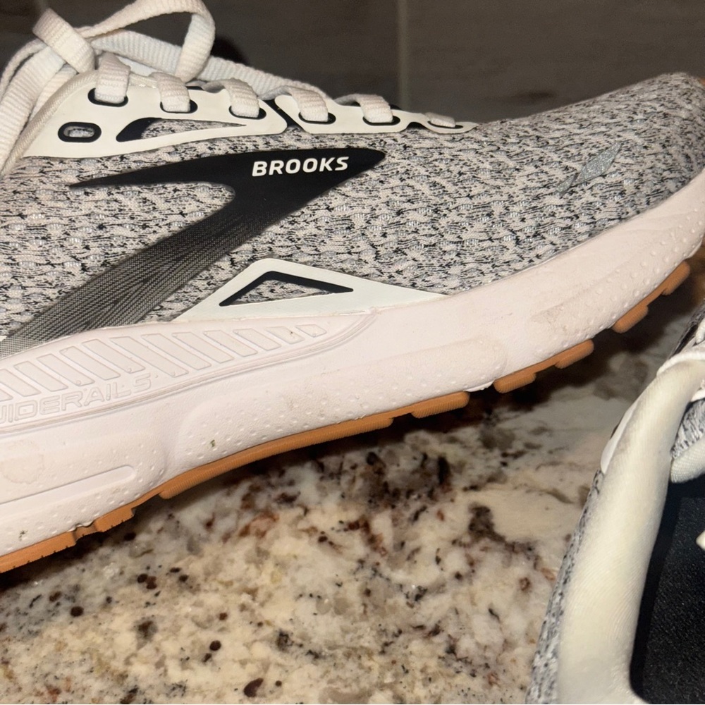 Brooks Women's Black and White Running Shoes - Picture 8 of 10